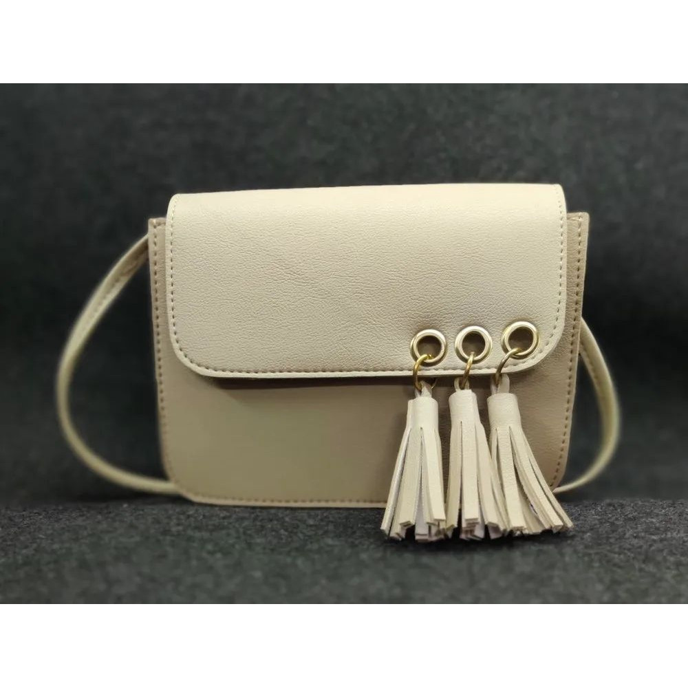 Pu Leather Stylish Ladies Sling Bag (Cream )