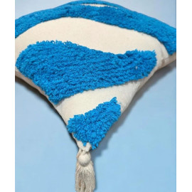  Etsy (Various Sellers) – Handmade and customized cushion designs.