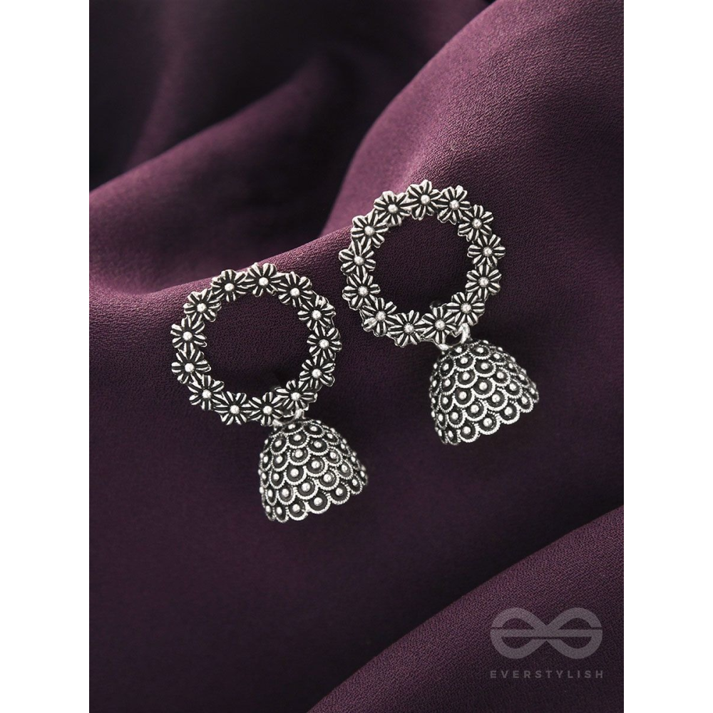 The Frosty Wreath- Oxidised Jhumka Earrings