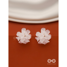 Spring fling - White floral studs