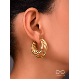 The Elegant Statement Makers - Golden Stud Earrings